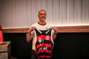 O Flamengo apresentou Sérgio "Oveja"