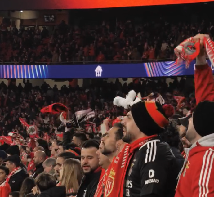 Torcida do Benfica Comemorando a Classificação nos Playoffs. Foto: Reprodução / Instagram / SL Benfica