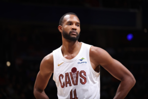 Evan Mobley como melhor defensor do ano (Reprodução/Internet)