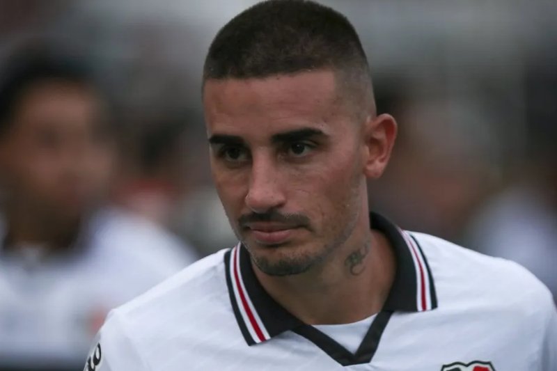 Thiago Galhardo em atividade pelo Santa Cruz