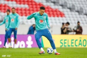 Escalação da Seleção: Vitor Roque deve entrar em campo contra Tunísia