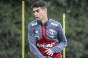Oscar em treino do São Paulo