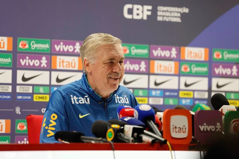 Brasil no Top 5: Ancelotti faz coletiva sobre convocação da Seleção Brasileira