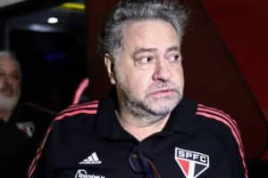 Julio Casares, ex-presidente do São Paulo, renunciou nesta quarta-feira
