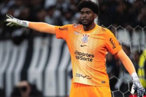 Hugo Souza é convocado pela seleção brasileira