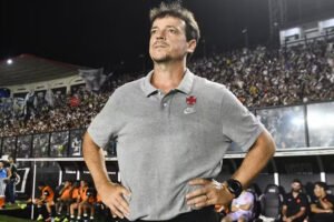 Fernando Diniz, novo treinador do Corinthians, teve trabalho no Vasco