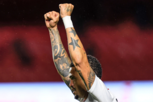Luciano comemora vitória do São Paulo