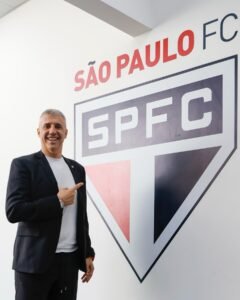 Hernán Crespo no CT do São Paulo