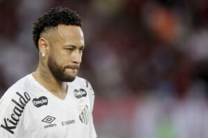 Neymar discute com Rodrigo Nestor durante Santos x Bahia pelo Brasileirão 2026