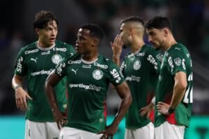 Abel Ferreira prepara Palmeiras para enfrentar o Bragantino pelo Brasileirão